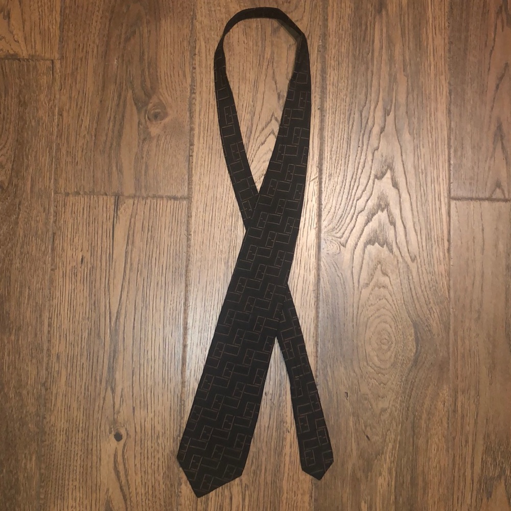 Men’s silk tie